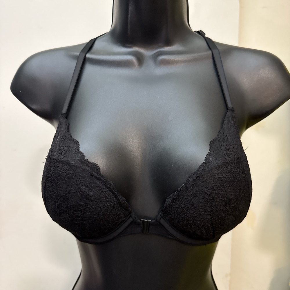 Victoria’s Secret PINK Date push up bra